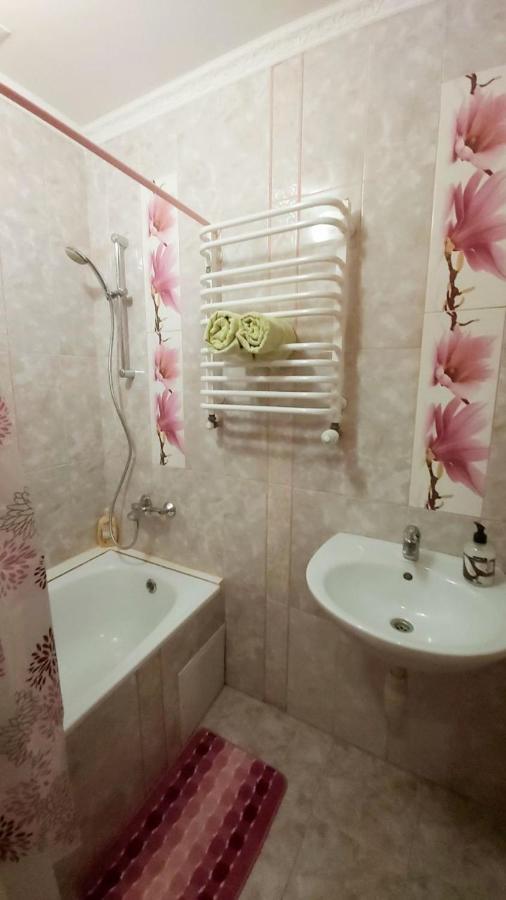 Apartmán Айстра Lvov Exteriér fotografie